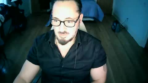 Snapshot of tuscan_taurus chatting on 02/15/26, 11:41 tuscan_taurus online show from 02/15/26, 11:41