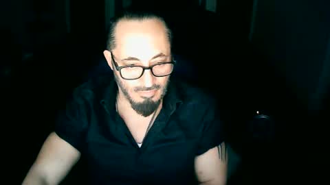 Snapshot of tuscan_taurus chatting on 03/29/26, 07:41 tuscan_taurus online show from 03/29/26, 07:41