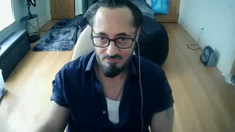 Snapshot of tuscan_taurus chatting on 04/25/26, 01:41 tuscan_taurus online show from 04/25/26, 01:41