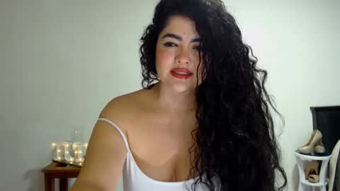 Snapshot of tuti_sex chatting on 02/23/26, 03:15 tuti online show from 02/23/26, 03:15
