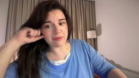 Ariana online show from 05/18/26, 09:09