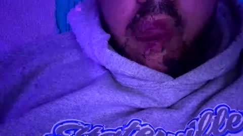 Snapshot of tuvo611077 chatting on 01/10/25, 02:46 tuvo611077 online show from 01/10/25, 02:46