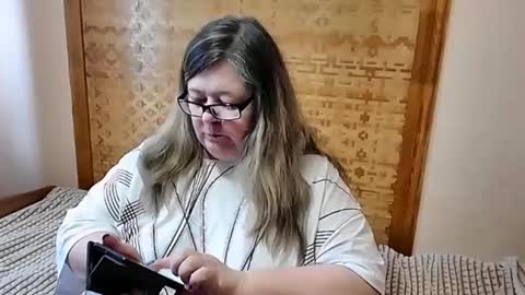 Lana online show from 02/05/25, 08:21