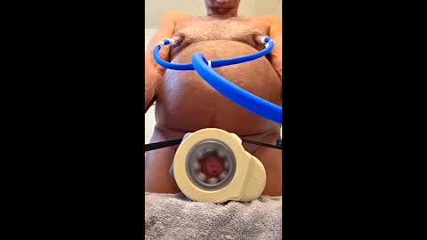 Snapshot of tvland1960 chatting on 04/03/26, 01:36 tvland1960 online show from 04/03/26, 01:36