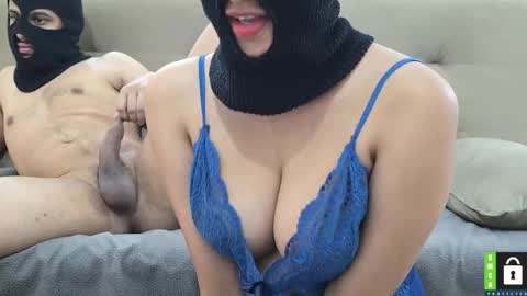 Snapshot of tvycas7 chatting on 11/18/25, 06:40 A M On vacation till 28th online show from 11/18/25, 06:40