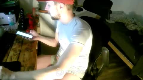 Snapshot of tw1ky9o chatting on 12/10/24, 08:40 Tobi online show from 12/10/24, 08:40