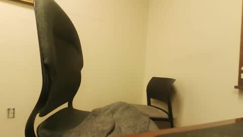 Snapshot of twayne29x chatting on 01/10/26, 09:33 twayne29x online show from 01/10/26, 09:33