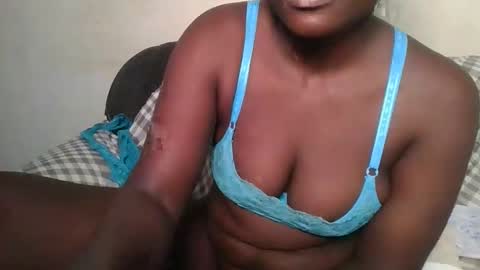 twerker_lyly online show from 11/23/25, 12:43