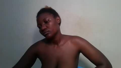 twerker_lyly online show from 12/13/25, 11:54