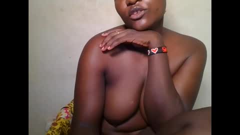 twerker_lyly online show from 12/21/25, 08:21