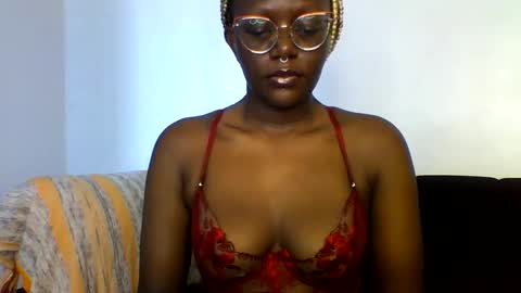 Snapshot of twerking_cheek_1 chatting on 02/24/25, 10:48 Alma online show from 02/24/25, 10:48