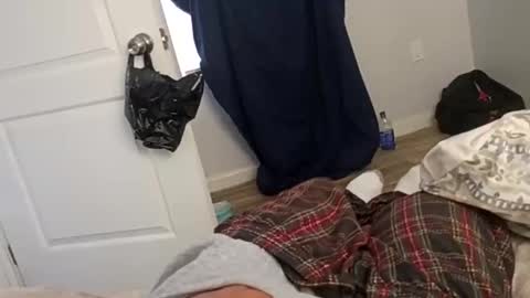 twest84 online show from 10/26/25, 09:10