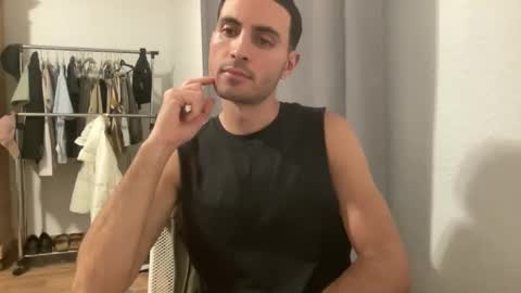 Snapshot of twikboy chatting on 09/25/25, 08:34 Twinkboy online show from 09/25/25, 08:34