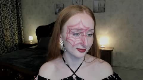 twilightserenade online show from 10/30/25, 11:33