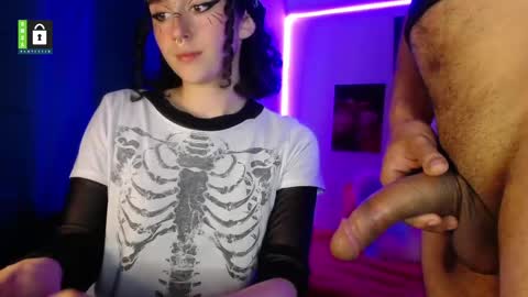 Snapshot of twinflamesxx chatting on 03/11/25, 09:48 TwinFlamesXX online show from 03/11/25, 09:48
