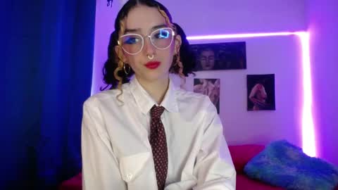 Snapshot of twinflamesxx chatting on 10/25/25, 05:30 TwinFlamesXX online show from 10/25/25, 05:30