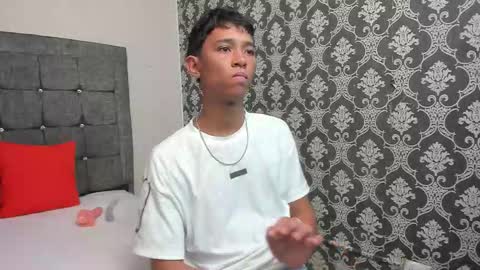 Snapshot of twink_alex19 chatting on 03/21/26, 07:28 Alex online show from 03/21/26, 07:28