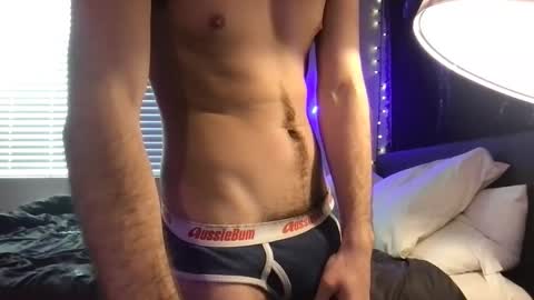 twink_boy98 online show from 02/02/25, 11:53