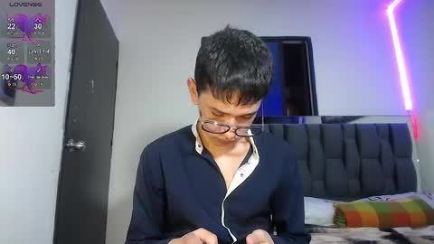 Snapshot of twink_daren chatting on 02/28/25, 07:46 Mr Daren online show from 02/28/25, 07:46