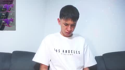 Snapshot of twink_daren chatting on 03/05/25, 09:15 Mr Daren online show from 03/05/25, 09:15