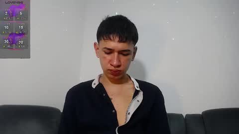 Snapshot of twink_daren chatting on 03/07/25, 06:11 Mr Daren online show from 03/07/25, 06:11