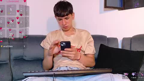 Snapshot of twink_daren chatting on 10/03/25, 05:10 Mr Daren online show from 10/03/25, 05:10