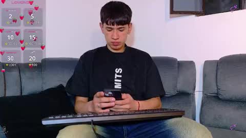 Snapshot of twink_daren chatting on 10/04/25, 06:28 Mr Daren online show from 10/04/25, 06:28