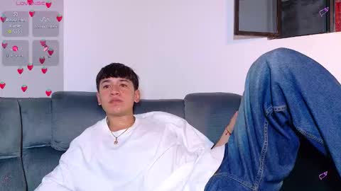 Snapshot of twink_daren chatting on 10/10/25, 05:56 Mr Daren online show from 10/10/25, 05:56