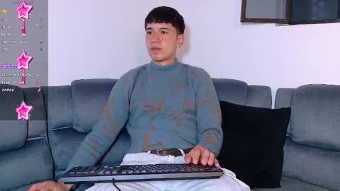 Snapshot of twink_daren chatting on 11/13/25, 07:13 Mr Daren online show from 11/13/25, 07:13