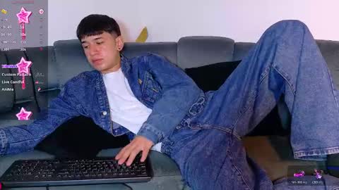 Snapshot of twink_daren chatting on 11/24/25, 07:24 Mr Daren online show from 11/24/25, 07:24