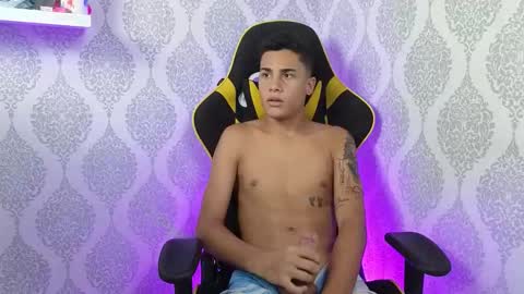 Dani online show from 11/25/25, 07:58