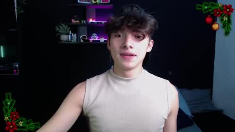 Snapshot of twink_dream__ chatting on 12/31/24, 01:04 jhony online show from 12/31/24, 01:04