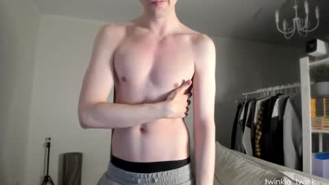 Snapshot of twinkie_twink chatting on 12/20/24, 02:41 Andy online show from 12/20/24, 02:41
