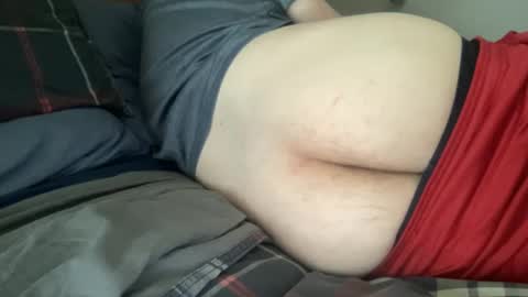 Snapshot of twinkmikexxx12 chatting on 10/01/25, 06:36 mike online show from 10/01/25, 06:36