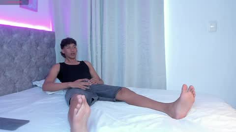 twinksboys_23 online show from 05/04/26, 04:36