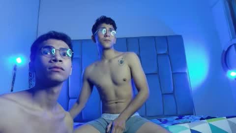 Snapshot of twinksecrets_ chatting on 02/19/26, 11:06 twinksecrets_ online show from 02/19/26, 11:06