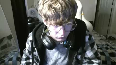 shytwink online show from 12/19/25, 11:45