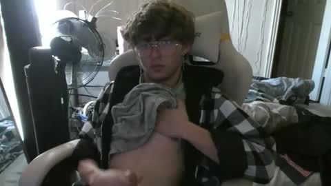 shytwink online show from 01/05/26, 06:44