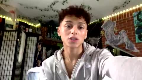 Snapshot of twinnkx chatting on 03/22/26, 03:59 twinnkx online show from 03/22/26, 03:59