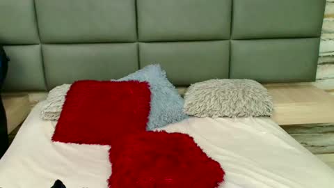 twinslovers_ online show from 11/03/25, 11:15