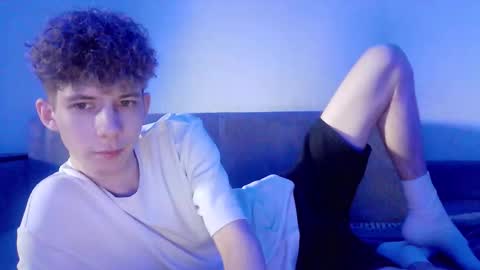 TwiShadow online show from 02/25/26, 08:35