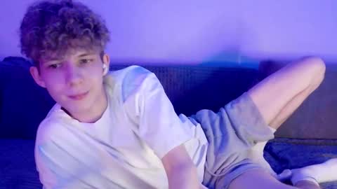 TwiShadow online show from 03/10/26, 08:58