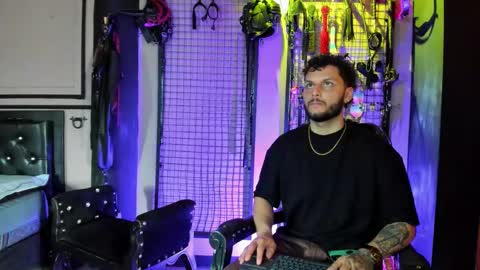 Clio  Tadeo online show from 12/03/25, 06:17