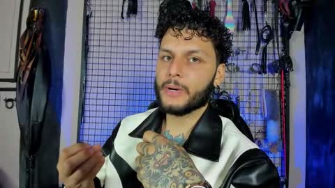 Snapshot of twisted_fantasy_ chatting on 03/19/26, 04:05 Clio Tadeo online show from 03/19/26, 04:05