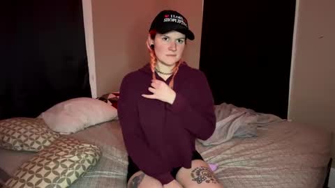 Snapshot of twitchinwhore chatting on 01/26/25, 05:02 twitchinwhore online show from 01/26/25, 05:02