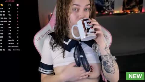 Snapshot of twixi_pixxie chatting on 02/20/25, 07:08 your Twixi online show from 02/20/25, 07:08