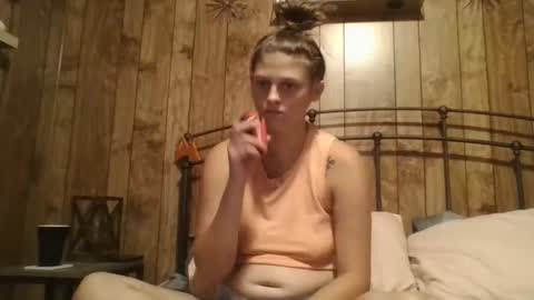 Snapshot of twizzler_twizzle chatting on 09/25/25, 02:26 twizzler_twizzle online show from 09/25/25, 02:26