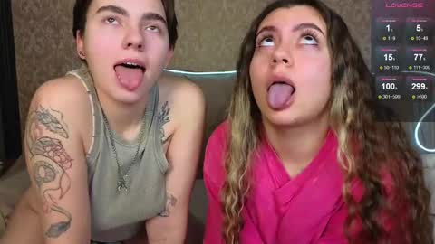 Welcome guys We Lili and Vic  PVT open online show from 02/01/25, 03:19