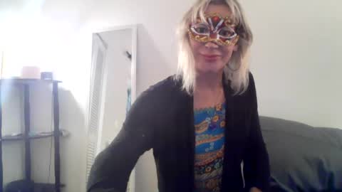 Snapshot of twoboobsonepenis chatting on 06/29/26, 11:27 twoboobsonepenis online show from 06/29/26, 11:27