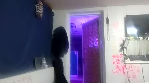 Twocrazy85 online show from 11/19/25, 07:19